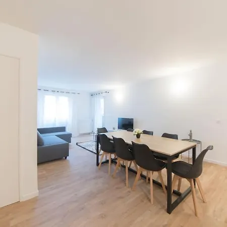 Moderne Familiale 8 Pers - 10m - 2 Sdb Bussy-Saint-Georges